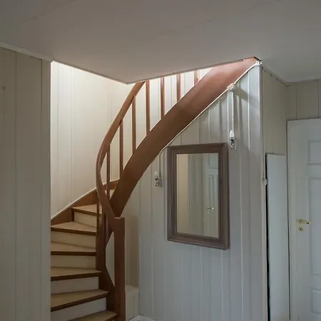 Holiday home Aurora Harbour House Lodingen