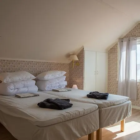 Дом отдыха Aurora Harbour House